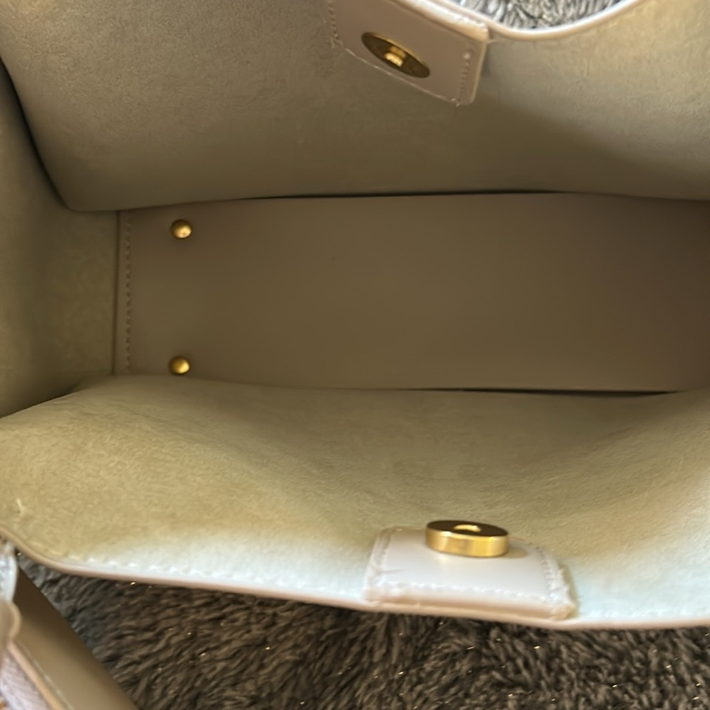 Melie Bianco Megan tote in creamy tan NWOT - Picture 6 of 13